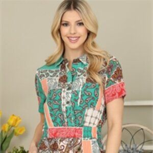 NWOT GREEN COMBO COLLARED & SHORT SLEEVE ROMPER